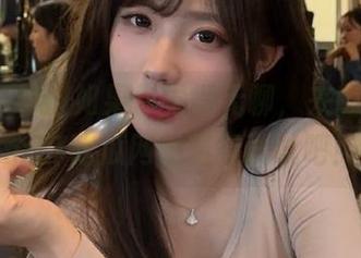如果你觉得无聊，来随便点开个17吃瓜网的链接试试吧！