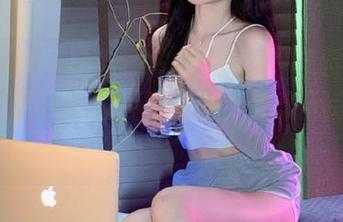 想当个知情者吗？赶紧查查51吃瓜网最新地址，瓜吃不完说不定还有后续补给！