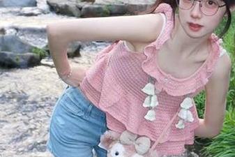 快来登录51热门，与我共同感受今天这场吃瓜狂欢的热闹氛围！