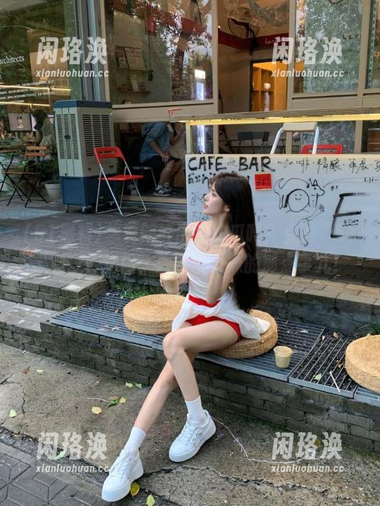 51黑料 想要新鲜出炉的瓜吗?点进“51黑料”传送门,看隔壁小妹的那点事儿!