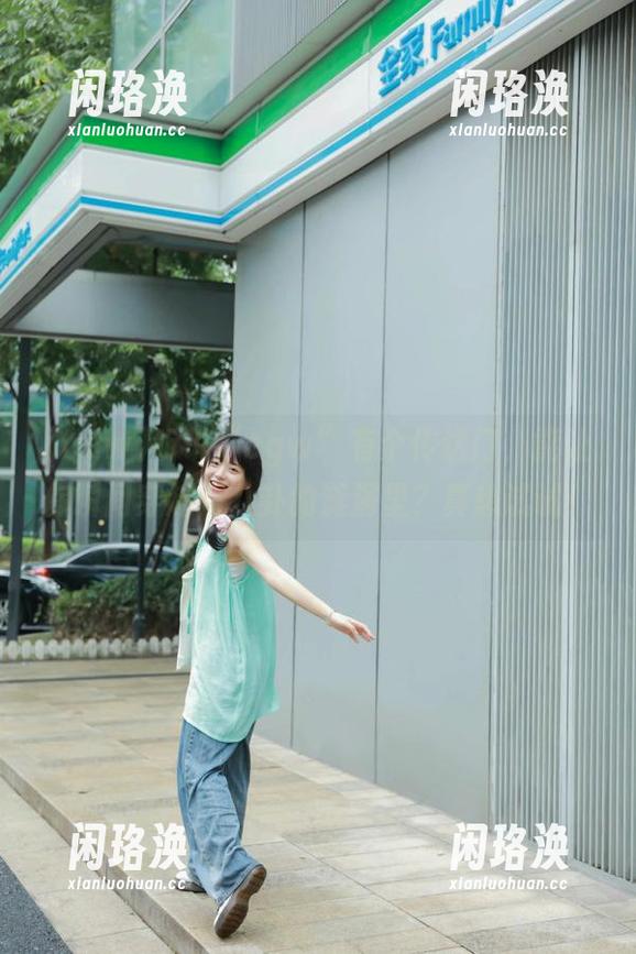 听说“cgw”有个传送门，能让你瞬间穿越到八卦的漩涡里？真想试试！