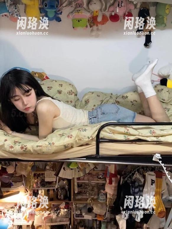 这段视频在www.zztt15.com上火得不要不要的，话说，这群人真的是戏精！