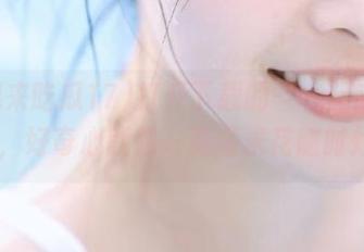 打开下载的“一起来吃瓜17”，好奇心就像一颗爆米花随时炸开。