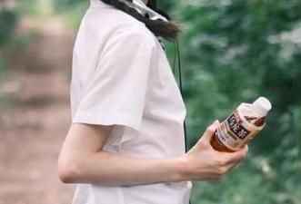 唉，永不迷路的我，偏偏在“八哥黑料”上迷失了
