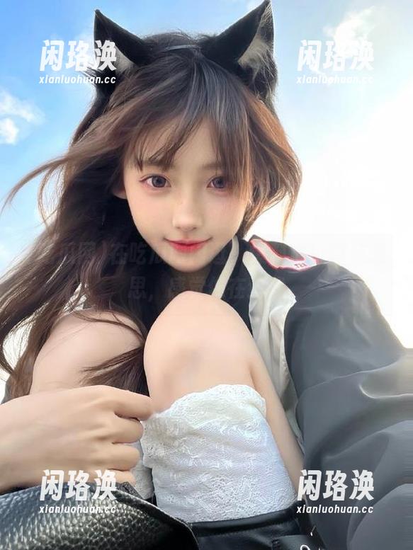 在吃瓜网闲逛，爆料地址真有意思，感觉像在追戏
