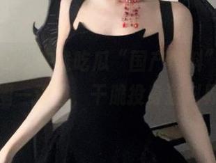 在线吃瓜“国产黑料”，一边翻朋友圈一边想，干脆投身猛料界算了！
