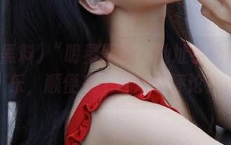 “明星黑料”地址手动搜管可乐，顺便来一碗欢乐评论！