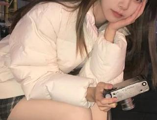 哈哈，趁着工作间歇用“万里长征黑料传送门”app看热闹，一次性选择全…