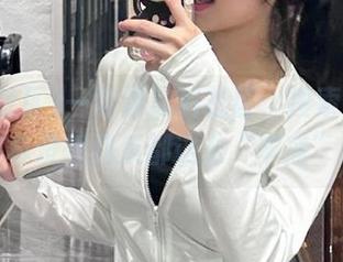 一登录黑料社区，搜索一圈，真没想到瓜都这么“丰盛”