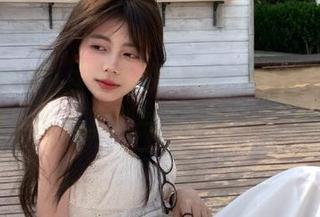 从“黑料网络”扒出的女神写真，网页里的气氛好微妙，嘿嘿